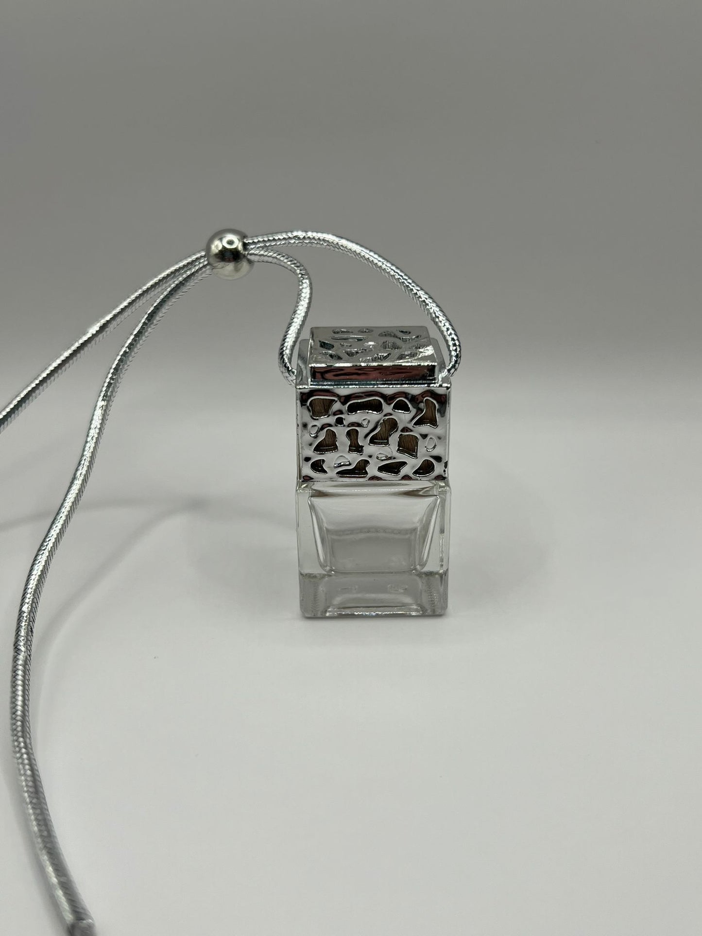 Diffuseur de voiture carré parfum vanille, bouchon en bois, design élégant, Alix Ambiances